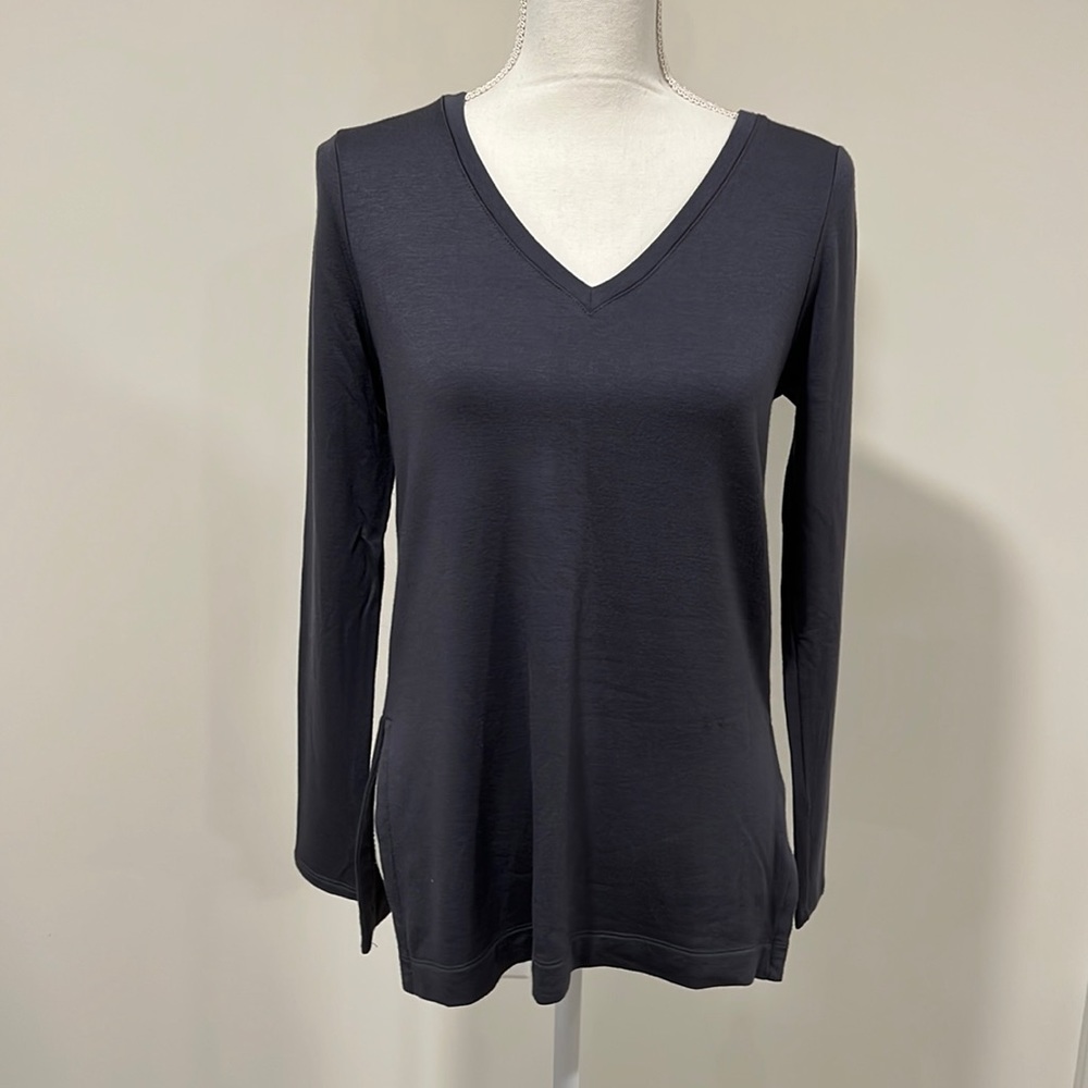 Lou Grey Long Sleeve V-neck Tunic Lightweight Tunic Sweatshirt Size XS
